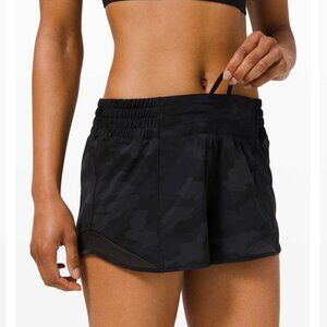 Lululemon Hotty Hot Short II 2.5" Black Camo Deep Coal Multi Size 6